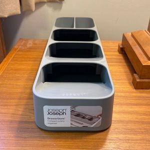 Joseph Joseph DrawerStore Compact Cutlery Organizer Gray